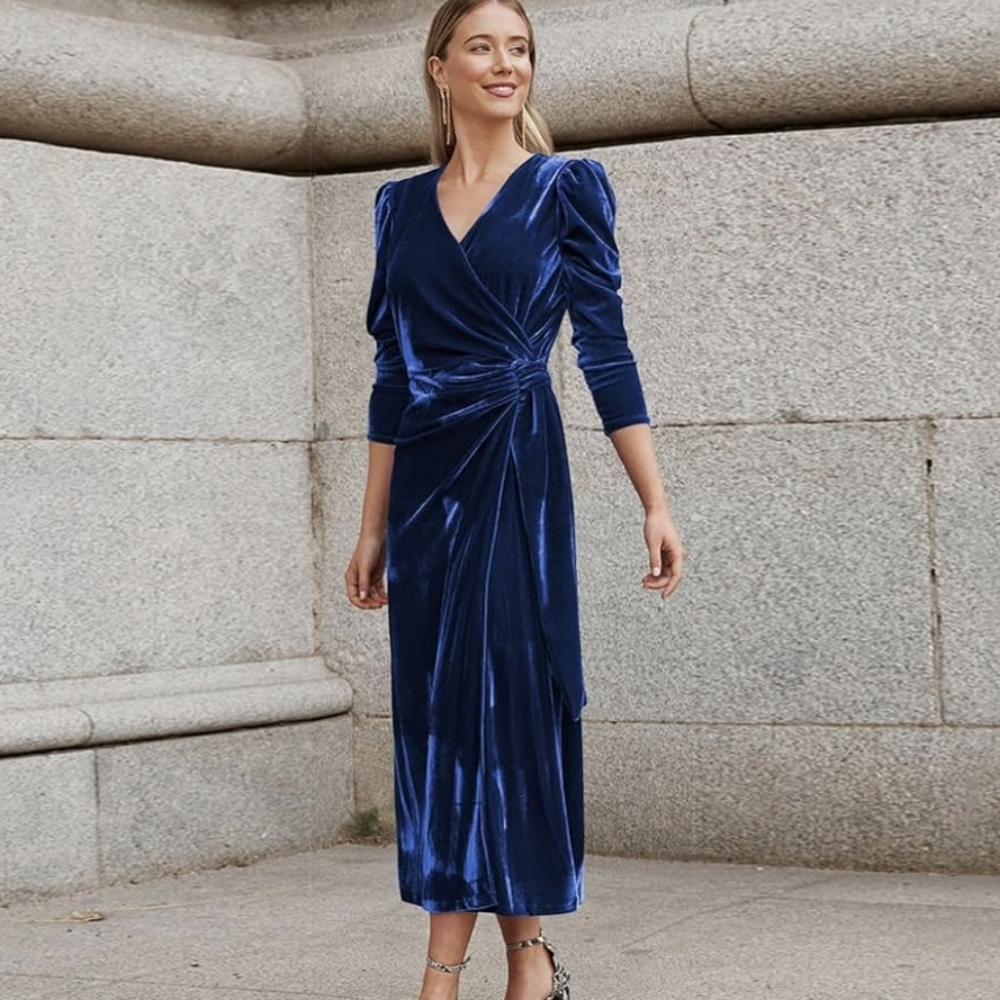 NWOT Royal Blue ruched velvet bodycon wrap dress Large